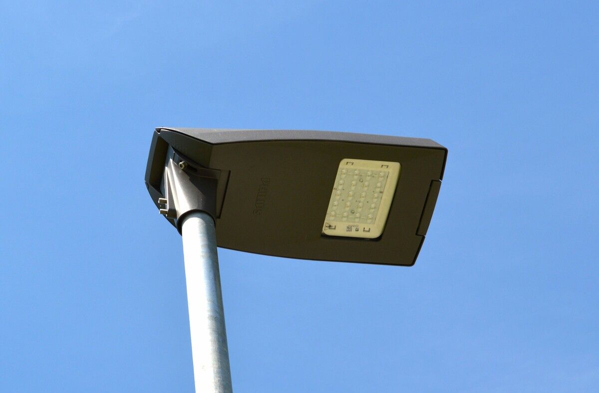 In den Altacher Gemeindestraßen Zippersfeld und In den Islen wurden kürzlich 17 Masten mit neuen, energiesparenden LED-Leuchten ausgestattet.Gemeinde Altach