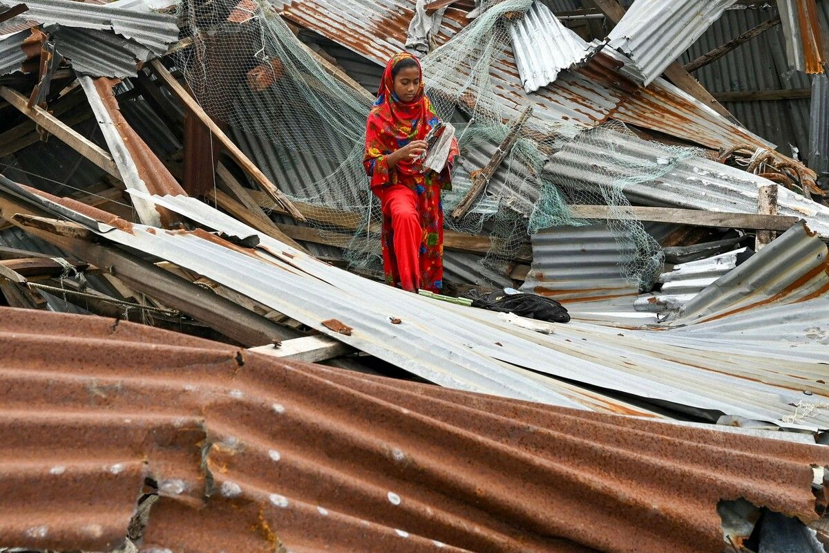 In Patuakhali machte der Wirbelsturm viele Häuser dem Erdboden gleich. afp