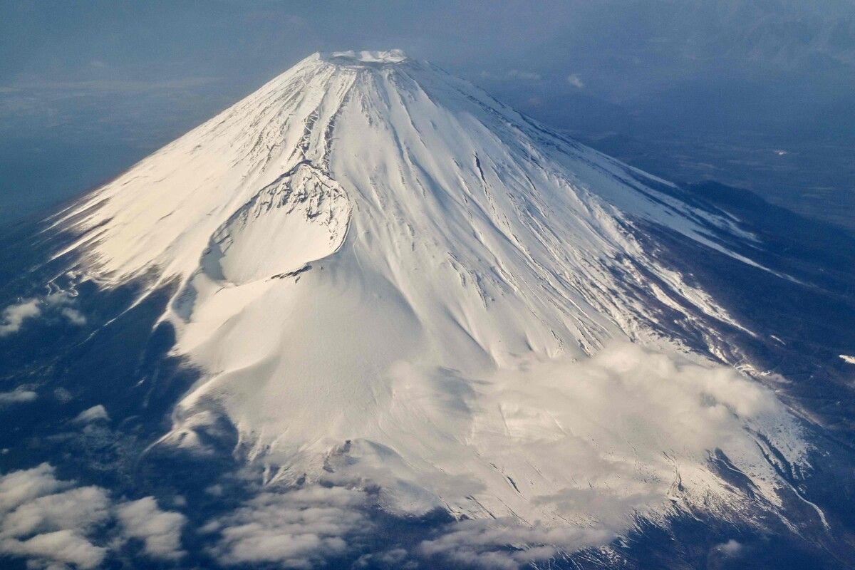 Künftig dürfen 4000 Wanderer pro Tag den Fuji über den Yoshida-Trail besteigen. afp