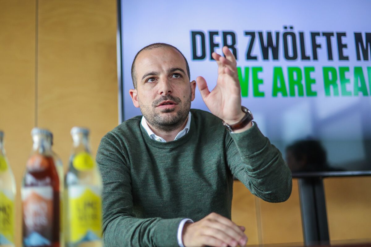Mirco Papaleo präsentierte im Lustenauer Glashaus seine Vision von einer Rückkehr in die Bundesliga. Steurer
