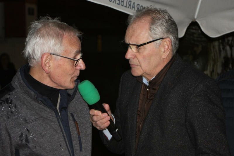 Moderator Edgar Mayer und Quadro Ernst freuen sich auf den großen Tag der Scheckübergabe im Rankweiler Hof. VN-TK