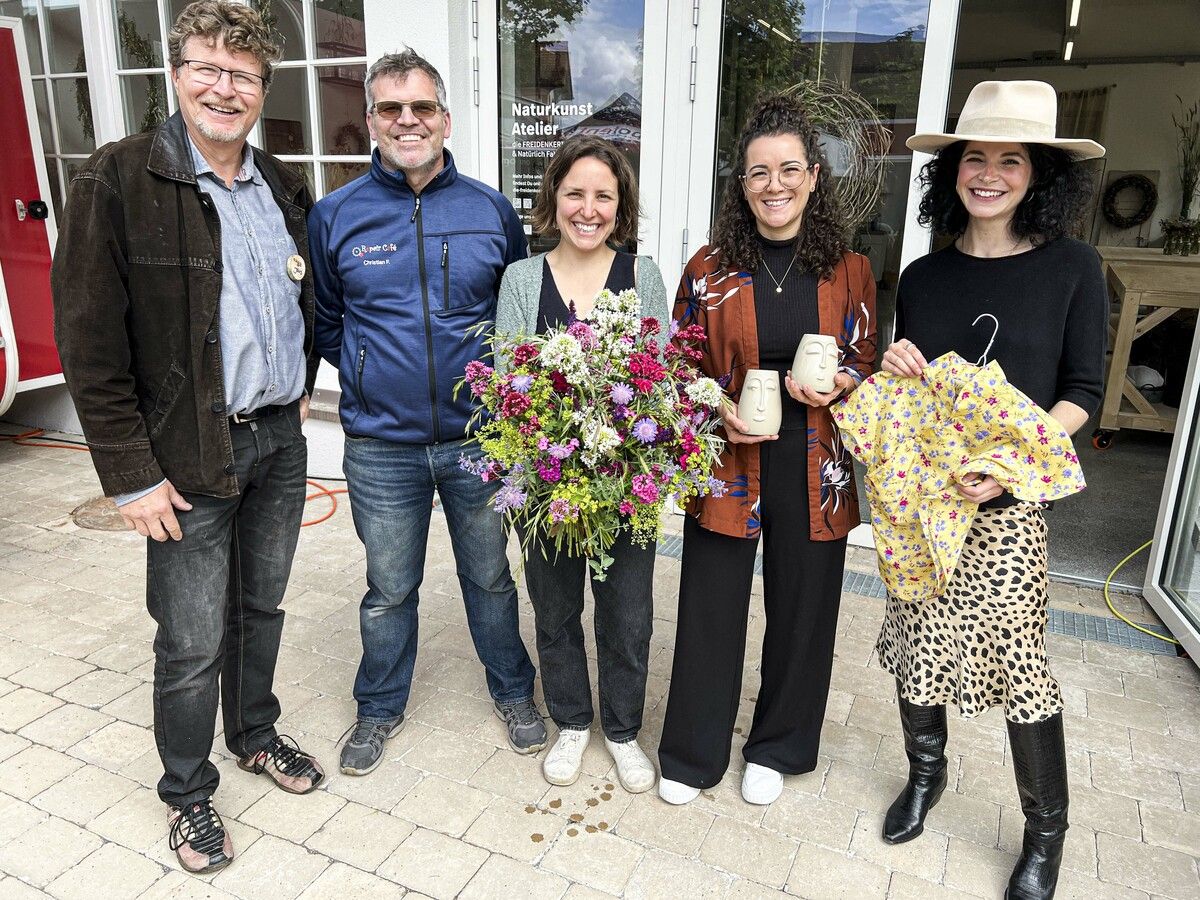 Überglücklich in ihrem neuen Zuhause: Jens Maltzahn, Christian Fischer, Fabienne Waibel, Sonja Blank und Katharina Maurer. Franc