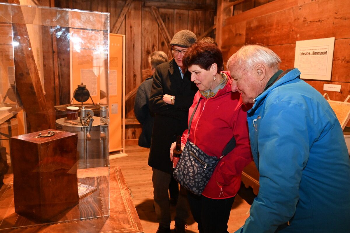 Viel Wissenswertes gibt es an den verschiedenen Tafeln und Ausstellungsstücken zu entdecken. DOB (2)