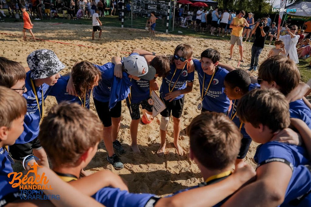 Am 22. und 23. Juni findet die 6. Vorarlberger Beachhandball-Trophy am Jannersee statt.HCB Lauterach