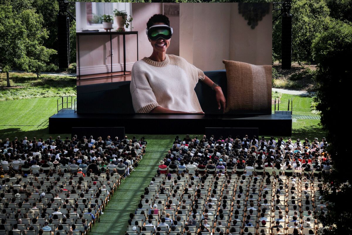 Apples Computer-Brille Vision Pro kommt nach Deutschland. reuters