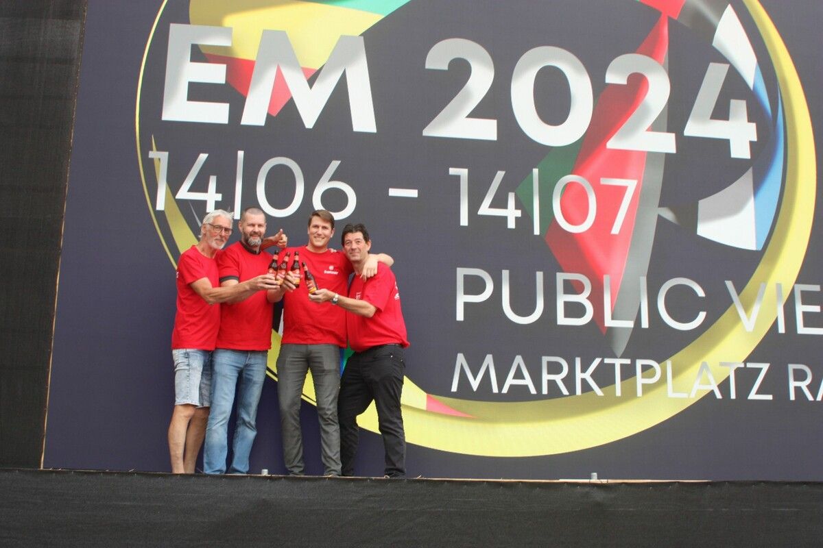 Armin Wille, Aleksandar Milojevic, Dominic Mayer und Roland Vith freuen sich am Marktplatz auf Tausende Gäste.VN-TK