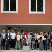 Feierliche Wohnungs­übergabe