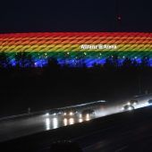 An zwei Tagen leuchtet Münchens Arena in Regenbogenfarben