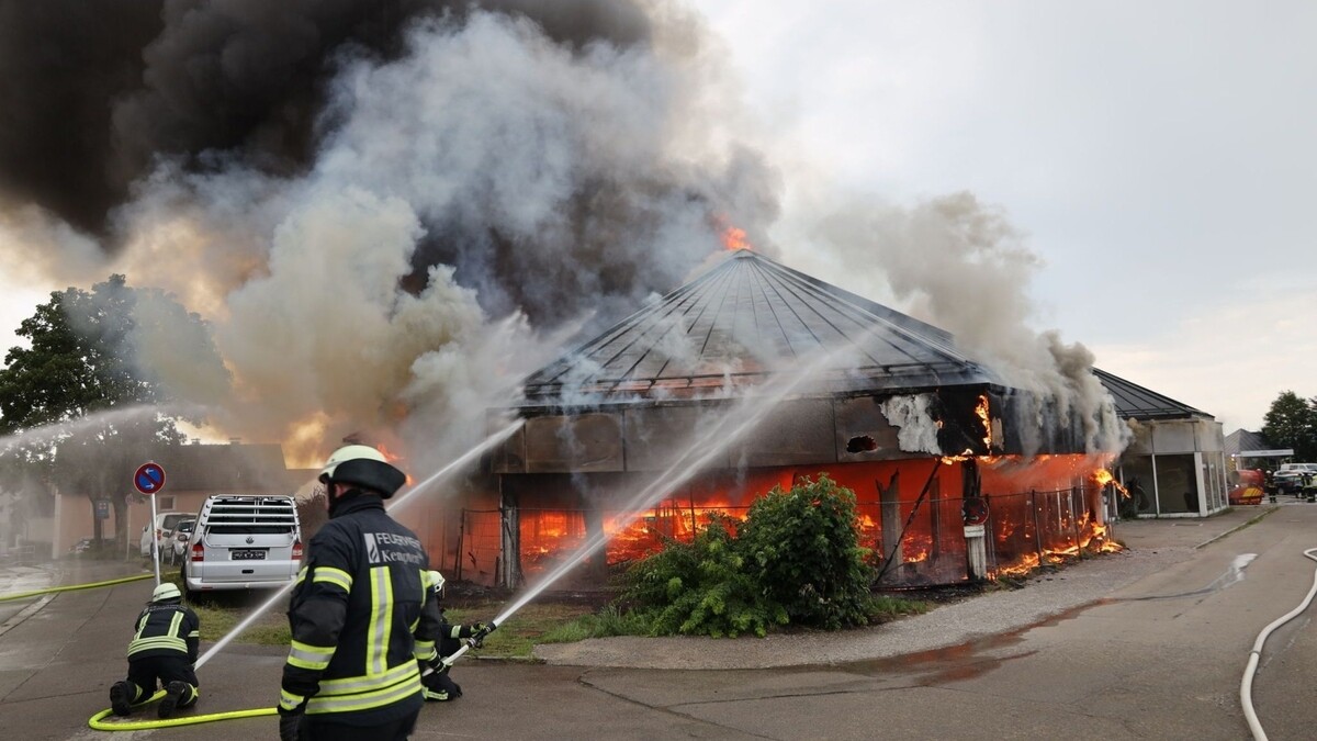 Bei dem Brand des Firmengebäudes entstand ein Schaden in Millionenhöhe. dpa/Rohrer