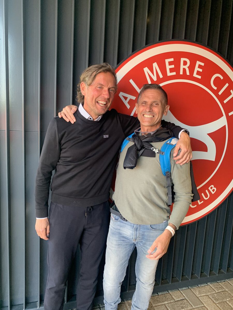 Bei einem Besuch anlässlich eines Spiels von Almere City.VN