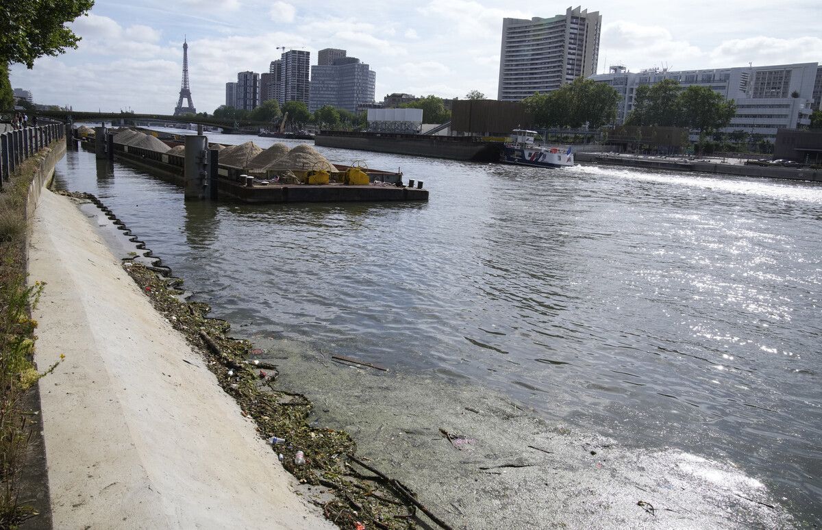 Das Wasser der Seine wird täglich untersucht. Die Zahl der Kontrollstellen soll ab Juli von acht auf 35 erhöht werden. AP