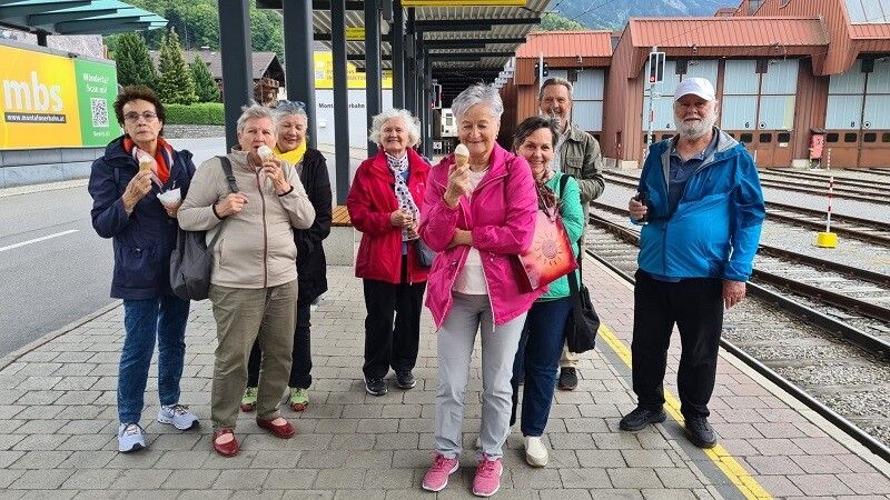 Die Ausflügler belohnten sich mit einem erfrischenden Eis nach dem Museumsbesuch.PVÖ Öffis