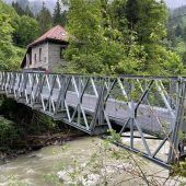Behelfsbrücke wird abgebaut
