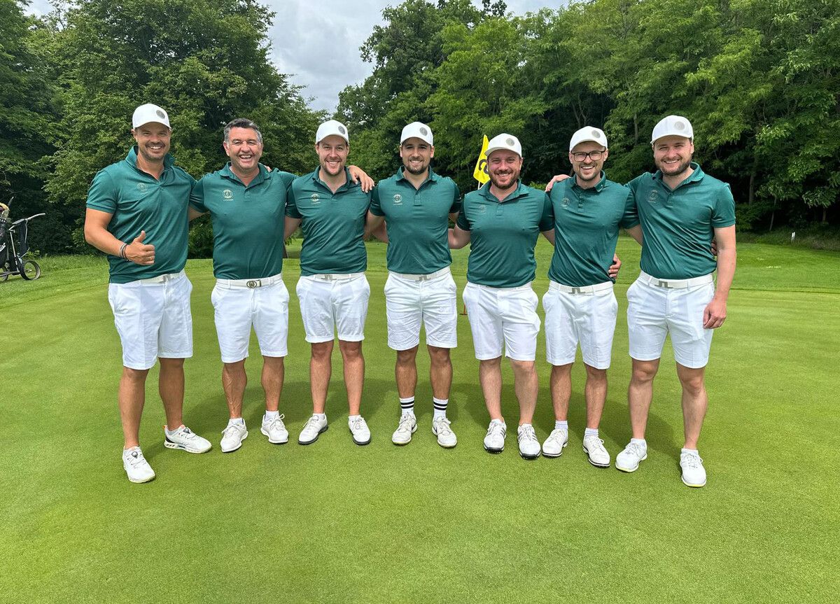 Die Equipe des GC Montfort Rankweil mit Captain Michael Gau, Andreas Loretz, Kevin Mathis, Guillermo Retana-Bronte, Alexander Duelli, Lucas Hepberger und Reto Ammann.Privat
