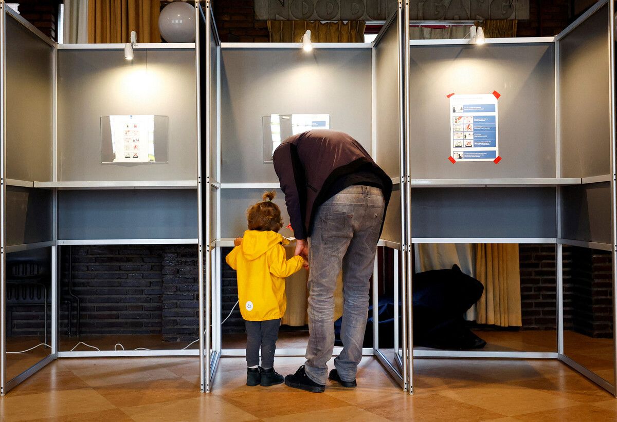 Die Europawahlen sind schon im Gange, zum Beispiel hier in den Niederlanden.REUTERS