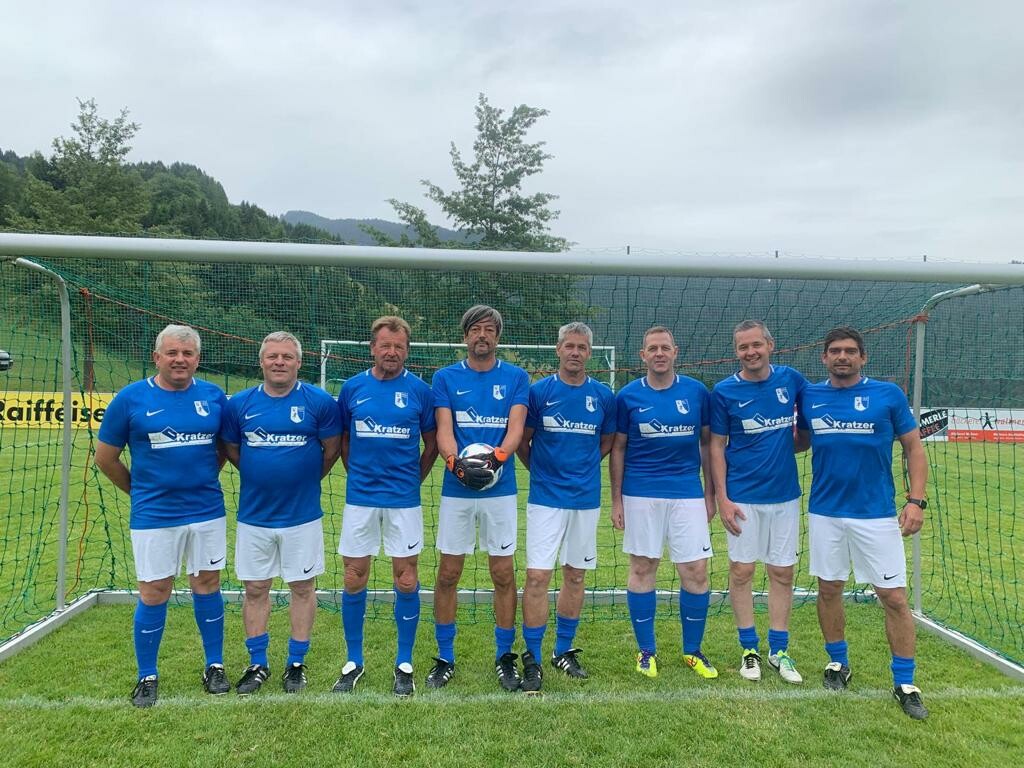 Die Legenden des FC Viktorsberg wollen zum Jubiläum siegen. privat