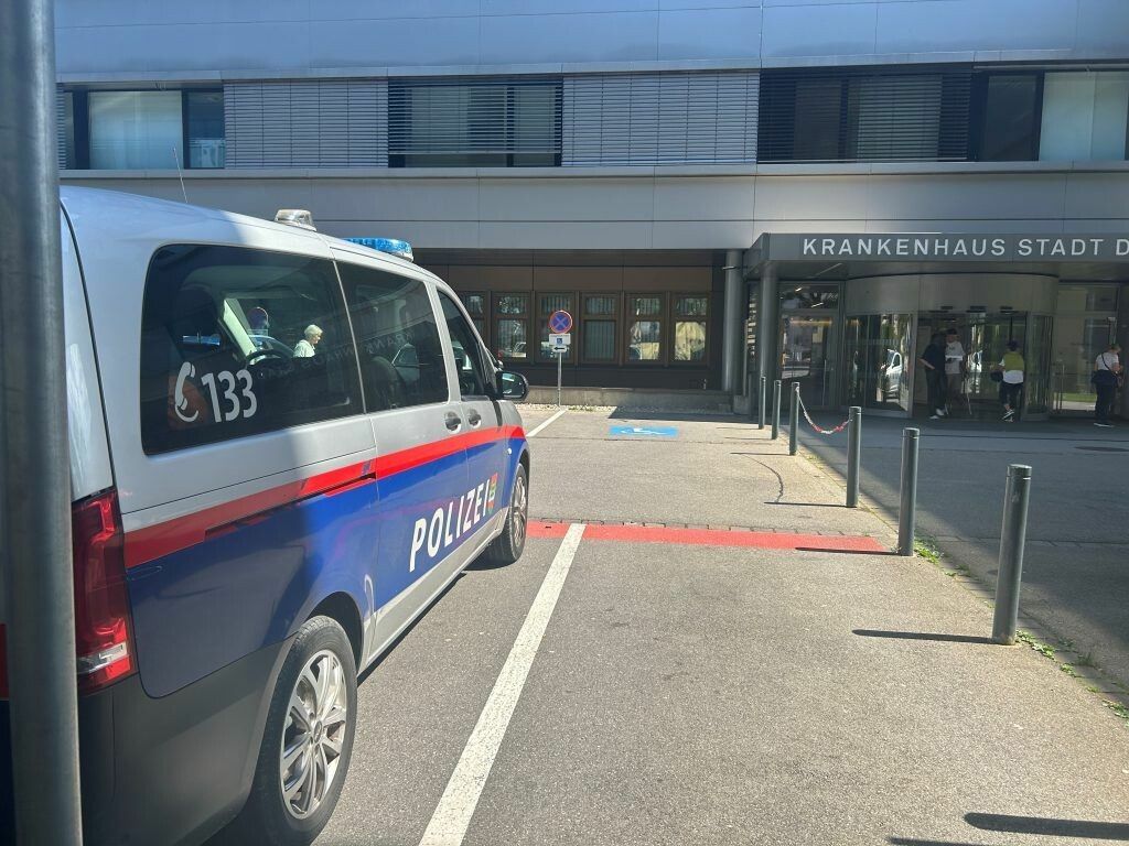 Die Polizei war am Montagvormittag noch mit der Einvernahme des mutmaßlichen Opfers beschäftigt. vn-gs