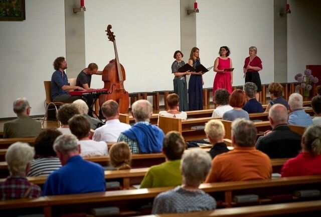 Die Sopranistinnen sangen Händel-Lieder bei der Altacher Soiree am Pfingstmontag 2024.