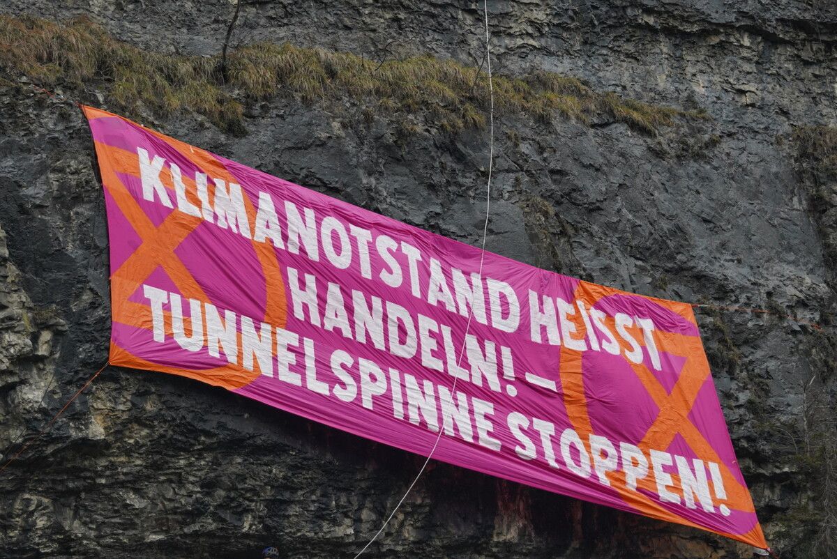 Die Tunnelgegner machen weiterhin gegen den Feldkircher Stadttunnel mobil. Indes darf weitergebaut werden. XR