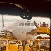 AUA-Piloten landen im Blindflug