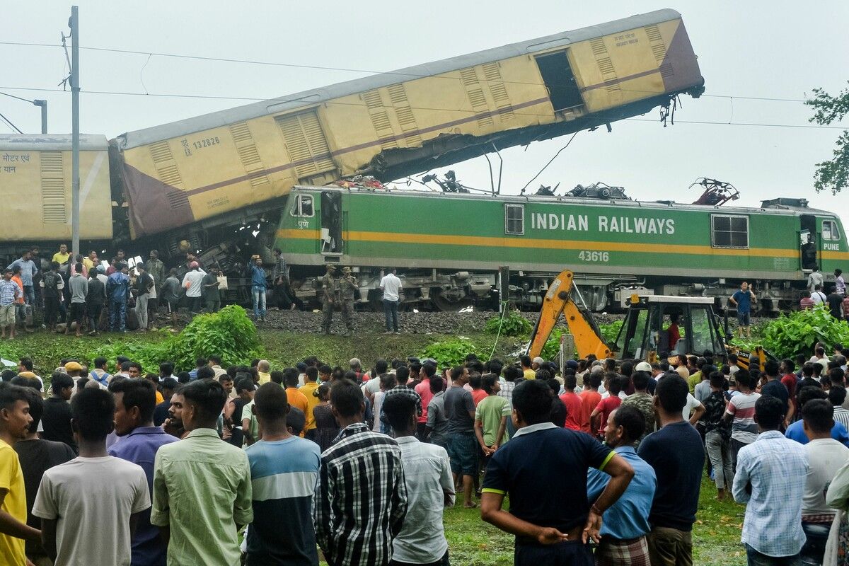 Ein Güterzug stieß mit einem Passagierzug zusammen. afp