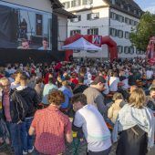 Rot-Weiß-Rot regiert am Marktplatz