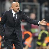 Titelverteidiger startet gegen Albanien
