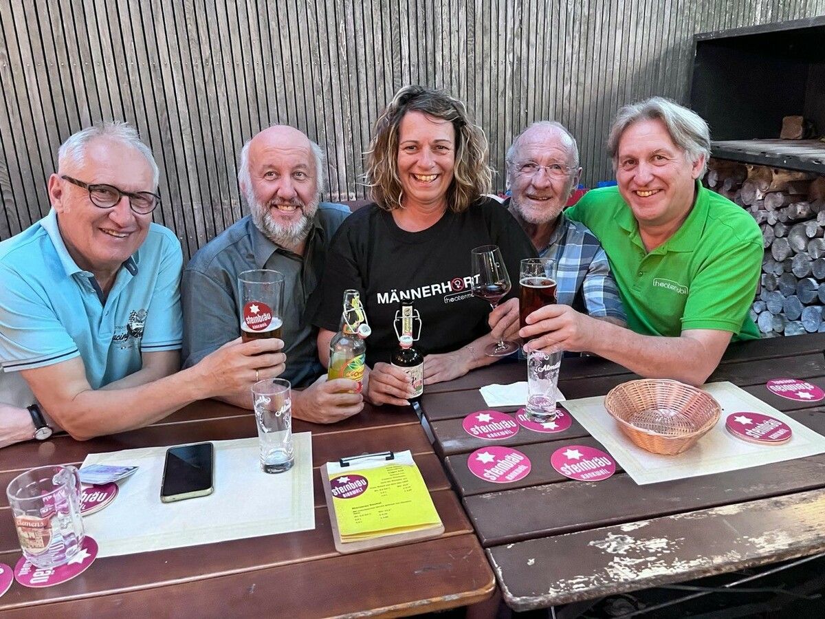Gerhard Zuggal, Marcus Harm, Sandra Aberer, Jack Griss und Armin Weber, die Gründer der Theatergarage in Sulz.privat