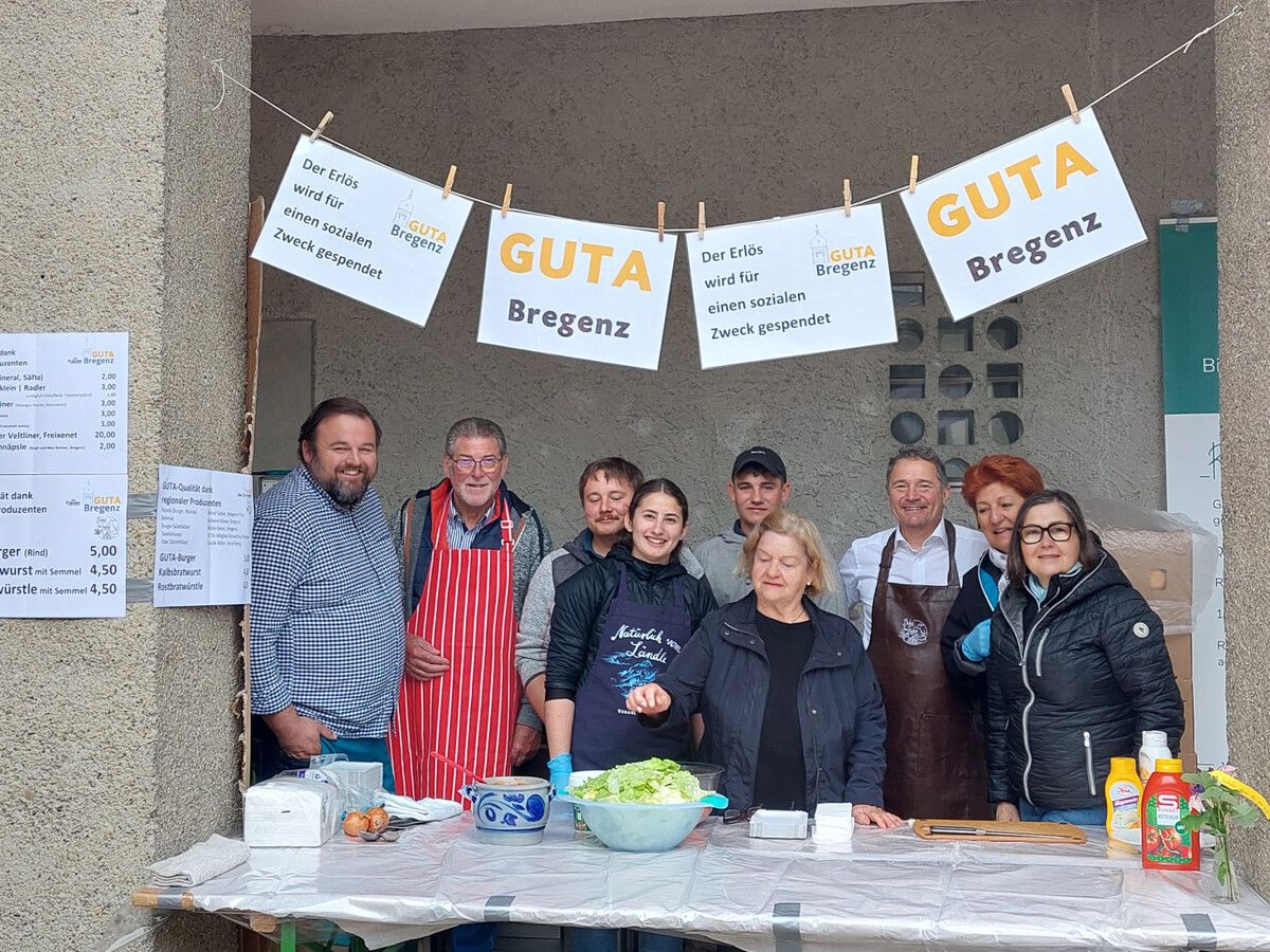 Grillteam und Helfer(innen) von Guta Bregenz.Guta