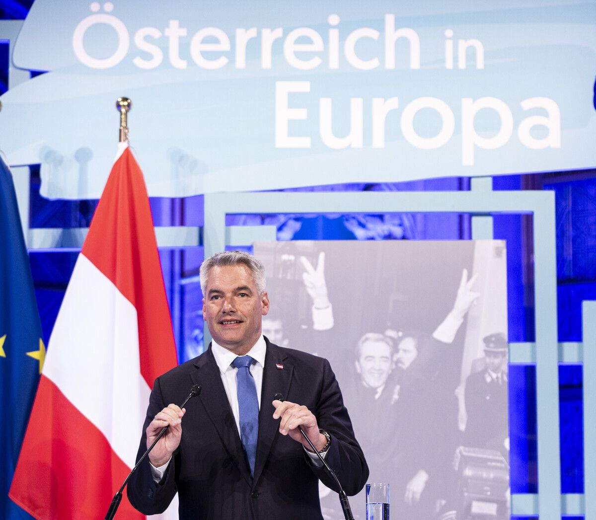 Ich will gestalten und die Gesellschaft nicht spalten. Es gibt eine große Unzufriedenheit, diese will ich aufnehmen und in Politik gießen. Wir werden zeigen, dass wir die Sorgen ernst nehmen. Karl Nehammer, ÖVP