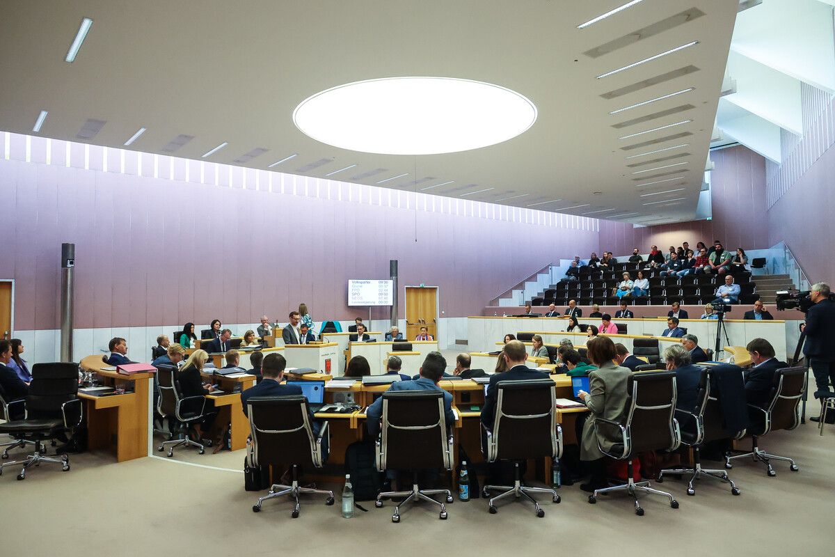 Im Herbst müssen diese Sitze im Landtag neu besetzt werden. VN/Steurer