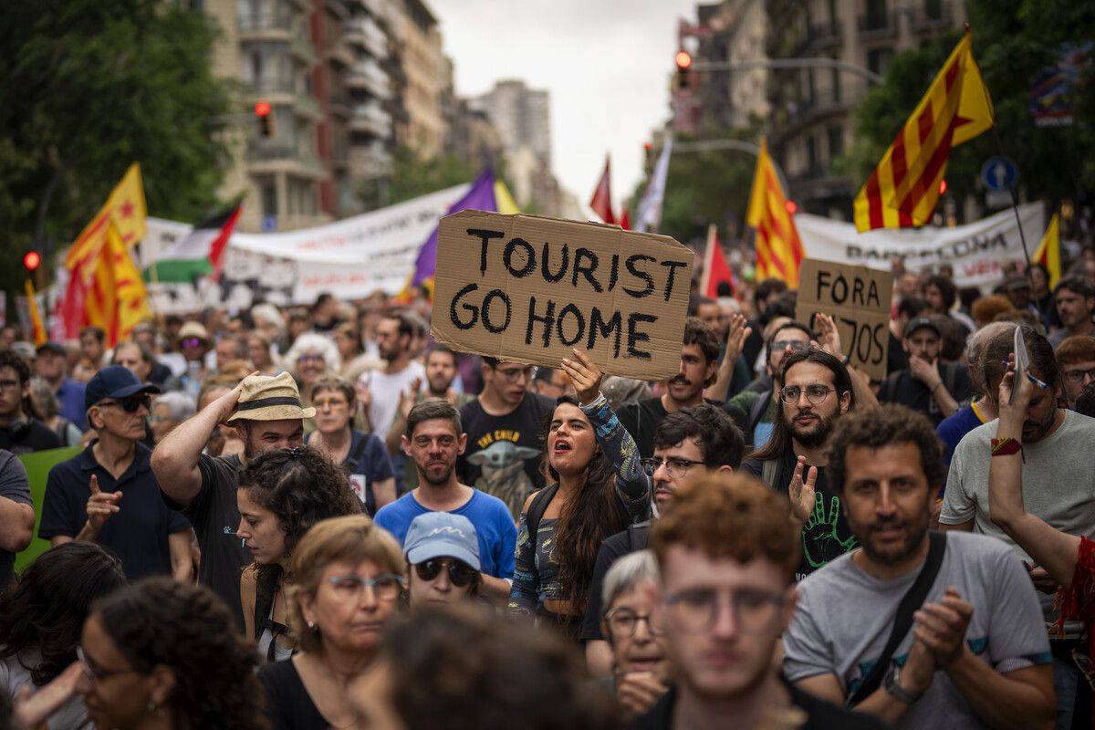 In Touristenhochburgen wie Barcelona gab es zuletzt größere Proteste. AP
