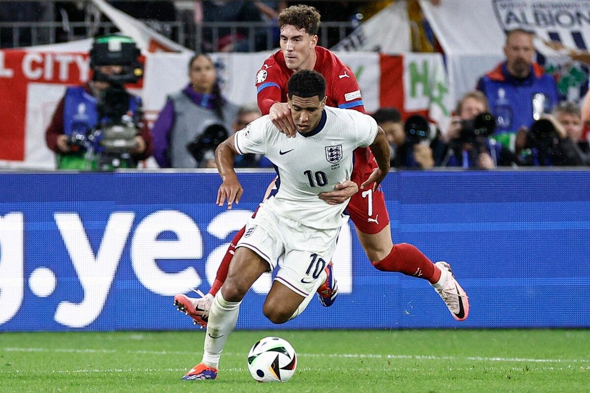 Jude Bellingham avancierte mit seinem Treffer zum 1:0-Sieg über Serbien zum Matchwinner für England.apa
