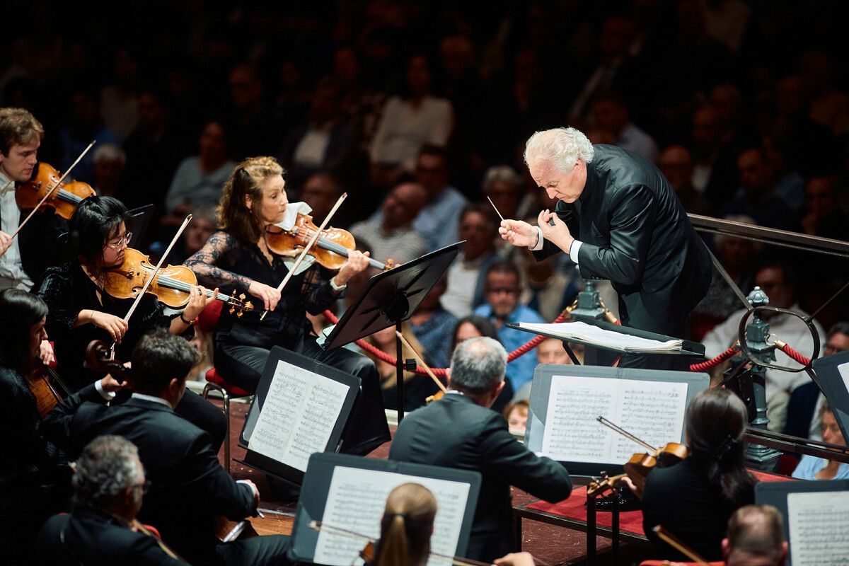 Manfred Honeck ist einer der führenden Dirigenten der Welt.Eduardus Lee
