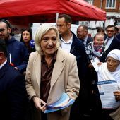 Umfrage: Le Pen klar vorne