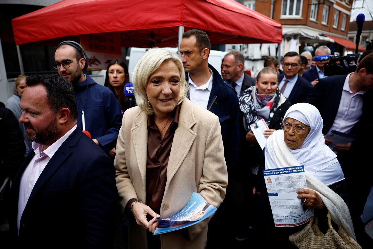Marine Le Pen kann sich auf den ersten Wahlgang in Frankreich freuen. Reuters