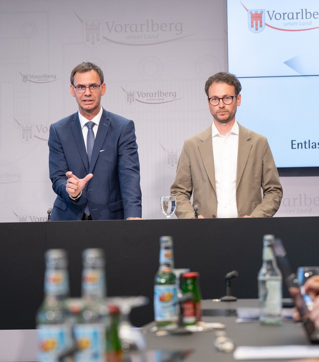 Markus Wallner und Daniel Zadra stellten Rechnungsabschluss vor. VLK