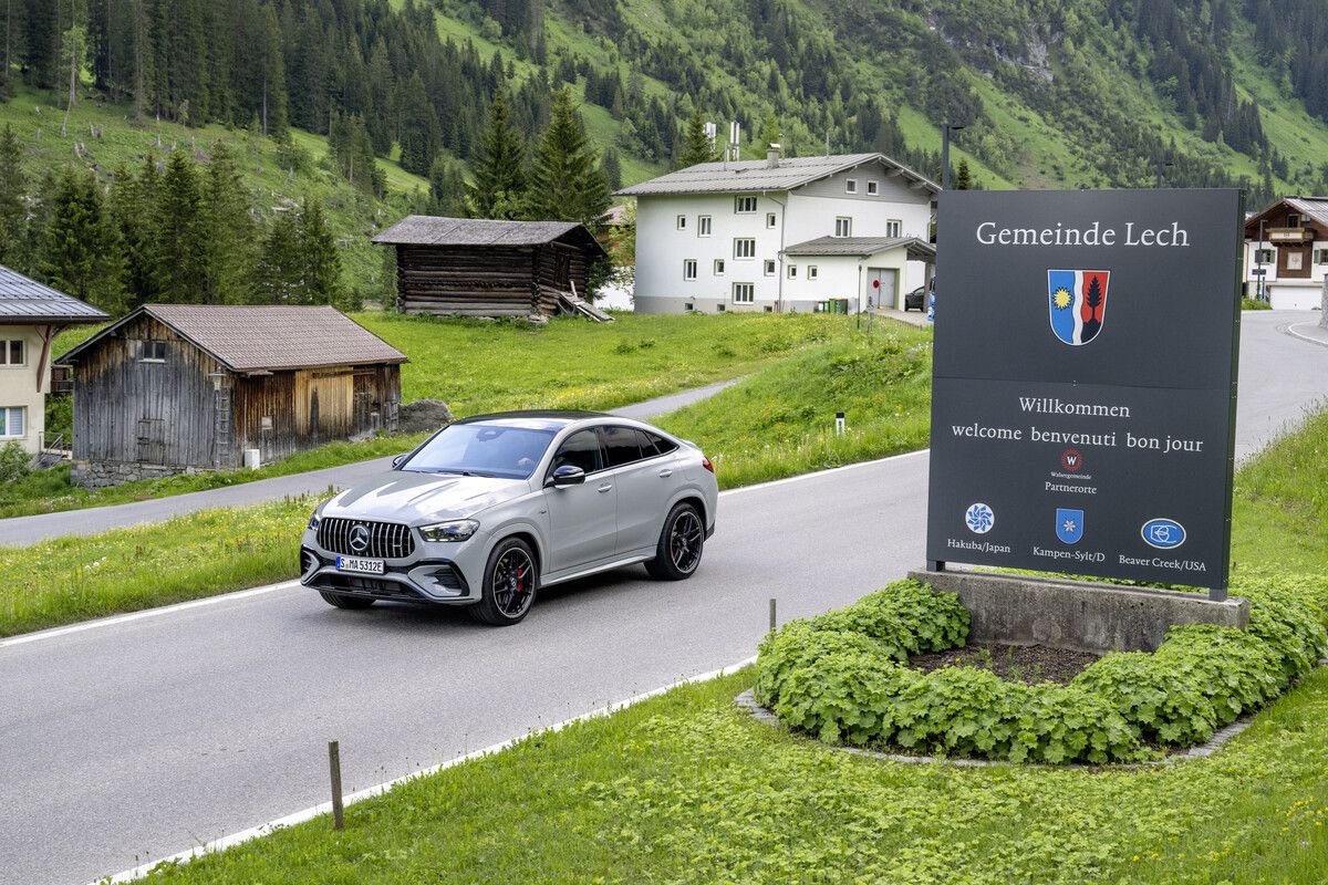 Mercedes hat den Arlberg als Kulisse für die neuen Modelle gewählt.