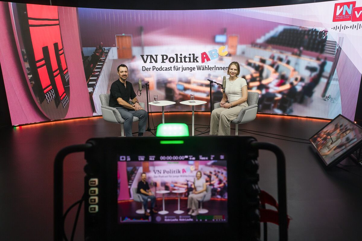 Mia Hämmerle und Michael Prock sprechen wöchentlich über Politik, Österreich und Vorarlberg. VN/Steurer