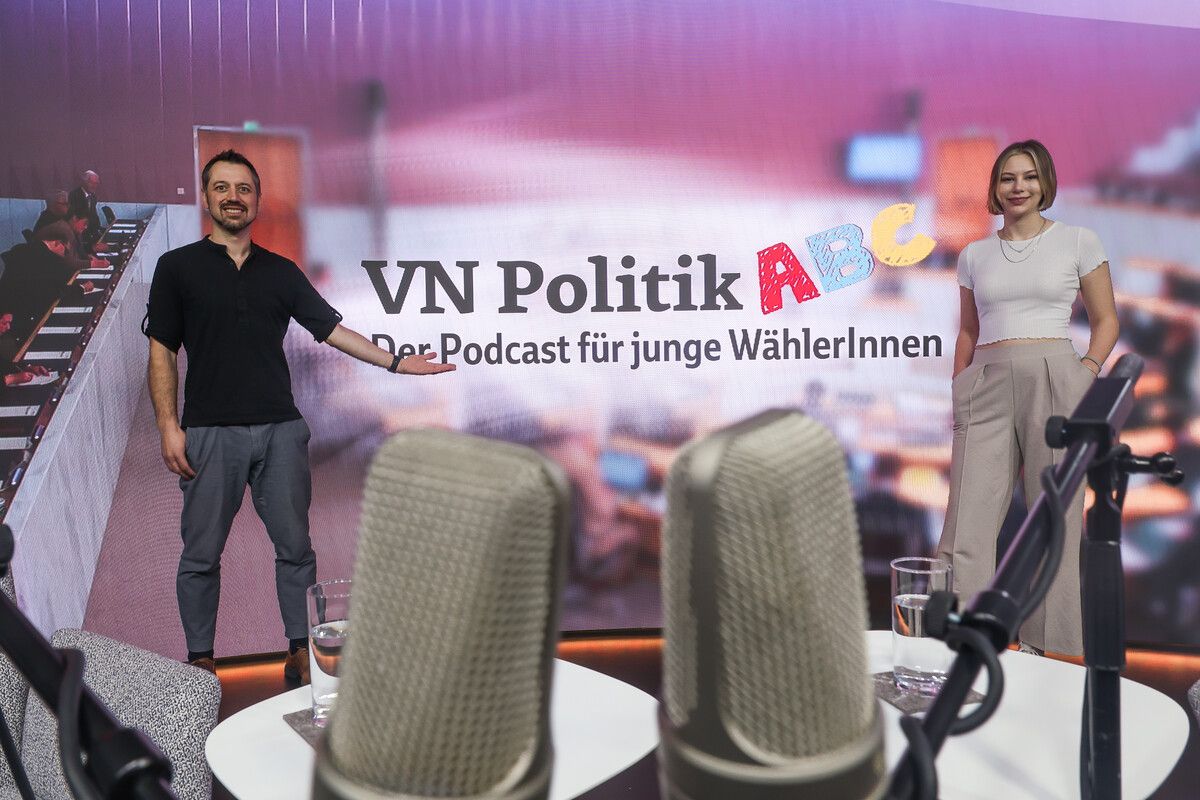 Mia Hämmerle und Michael Prock sprechen jede Woche über die Politik in Vorarlberg, Österreich und der EU. VN/Steurer