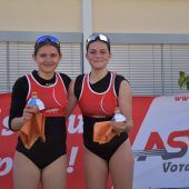 Mia und Mia holen sich die Beachtour