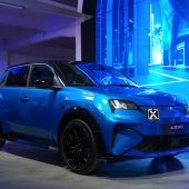 Autonews der Woche Elektrische Wiedergeburt des Renault 5 Turbo / Japaner weiter voran / Fiat Panda wächst kräftig