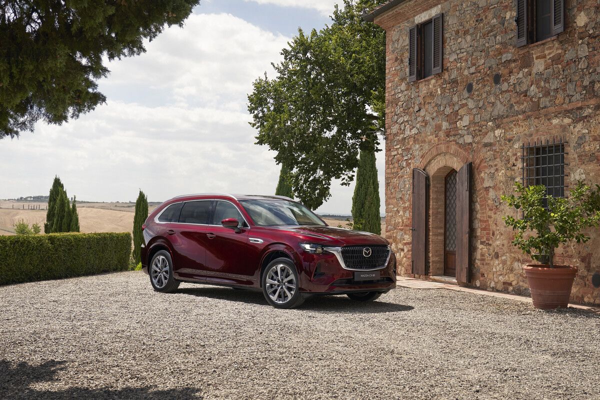 Mit dem Mazda CX-80 gibt es noch heuer ein neues Flaggschiff.werk