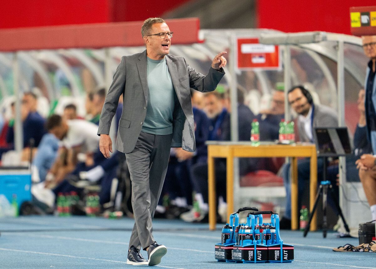 ÖFB-Teamchef Ralf Rangnick war nach dem 2:1 über Serbien zufrieden, aber auch froh, dass der Auftritt noch Luft nach oben lässt.apa