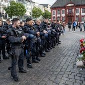 Polizist stirbt nach Messerangriff auf Mannheimer Marktplatz
