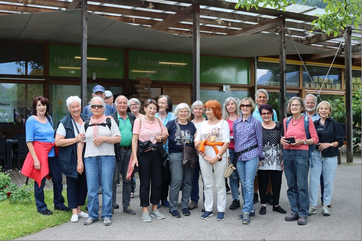 Rankweiler Jahrgang 1948 besuchte bei seiner Wanderung den Sunnahof in Tufers. VN-TK