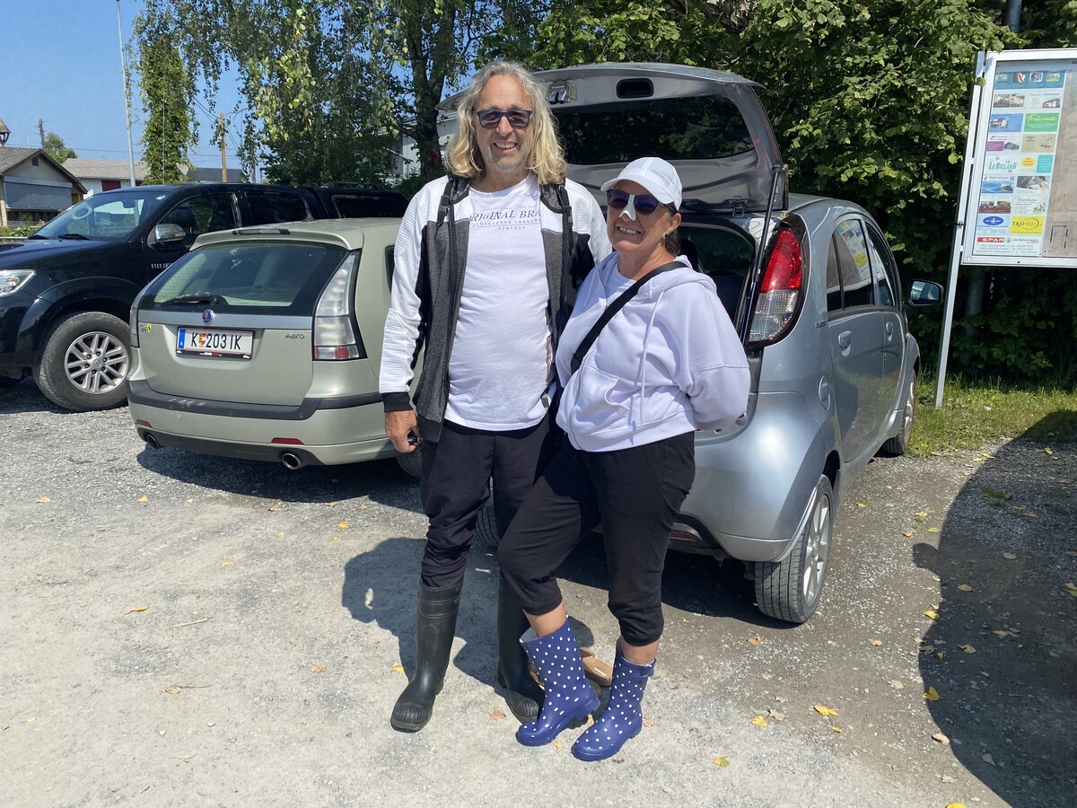 Reinhard und Gabi Kahr nehmen das Hochwasser mit Fassung. Sie müssen ihr Erdgeschoss wieder trocken bekommen. VN/Rauch