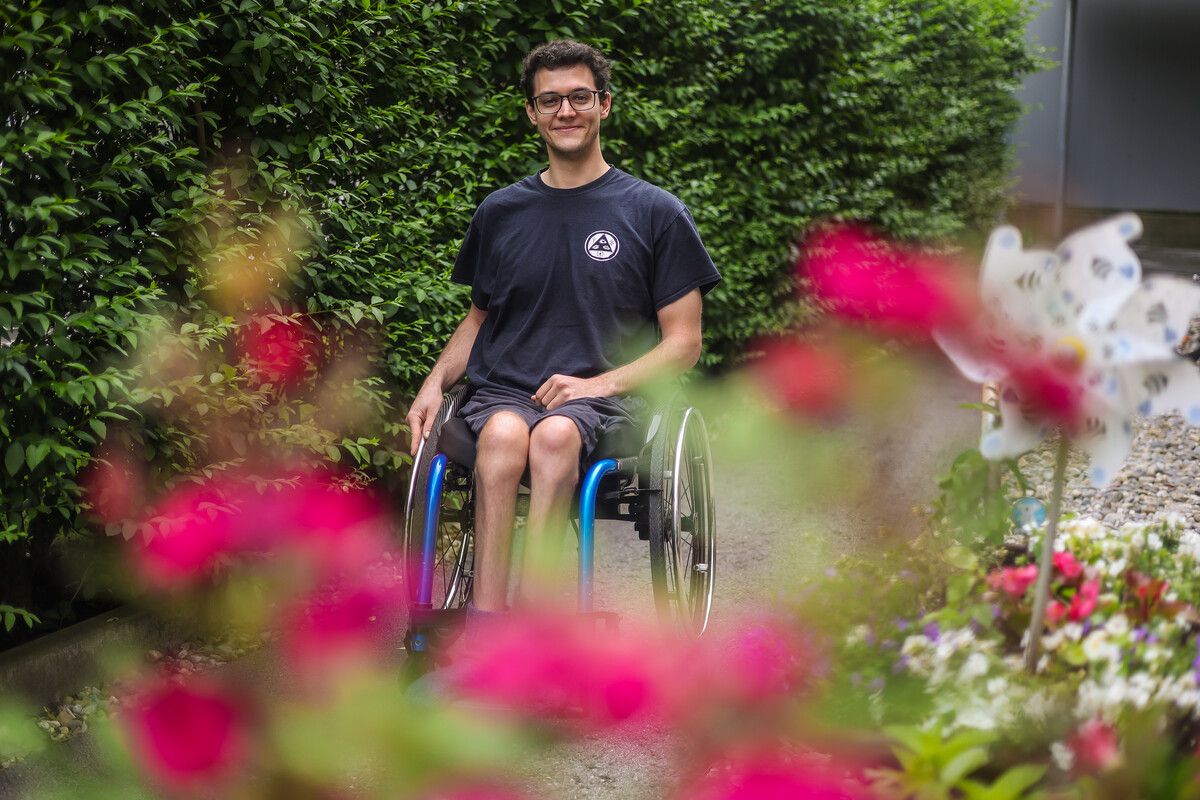 Seit acht Jahren ist Dominik Vögel auf den Rollstuhl angewiesen. VN/Steurer