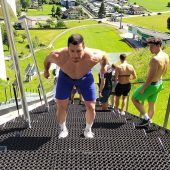 Athletik, Teamgeist und ein Grillabend