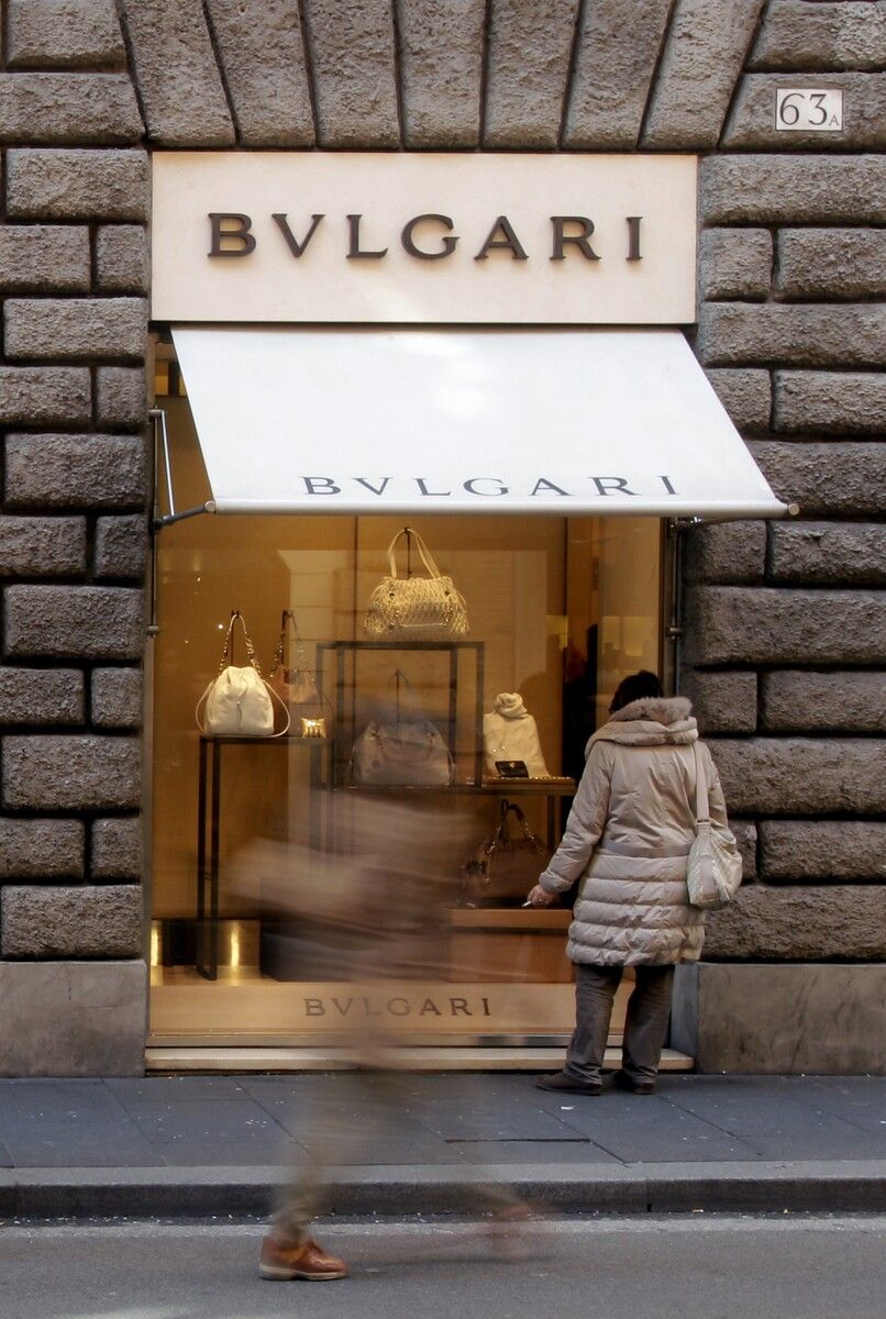 Unbekannte brachen bei dem Nobeljuwelier Bulgari in Rom ein. AP